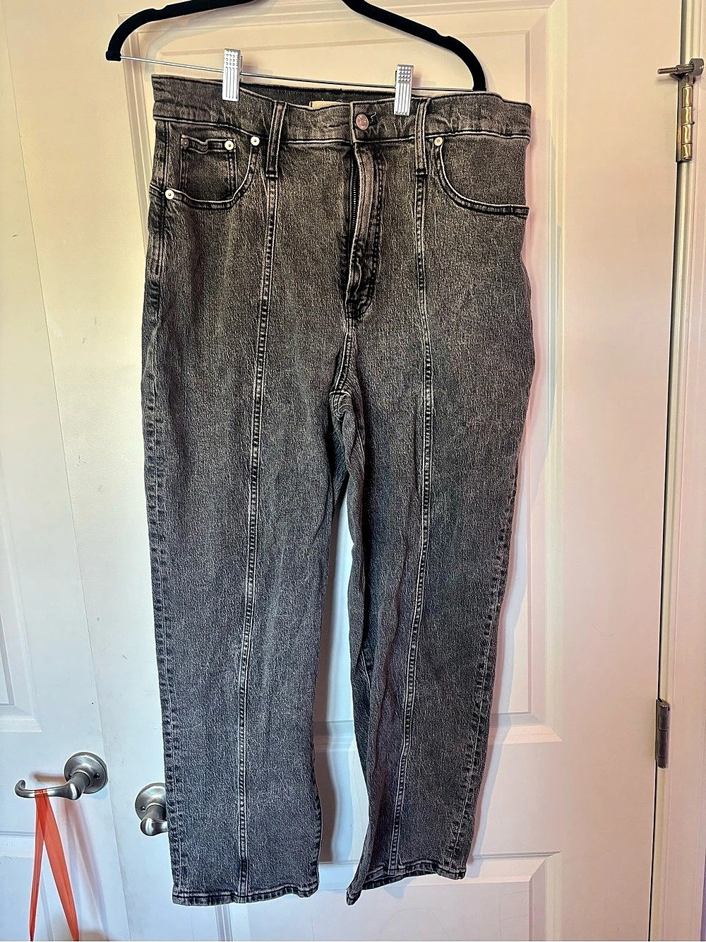 Madewell Straight Leg Jeans in Gray